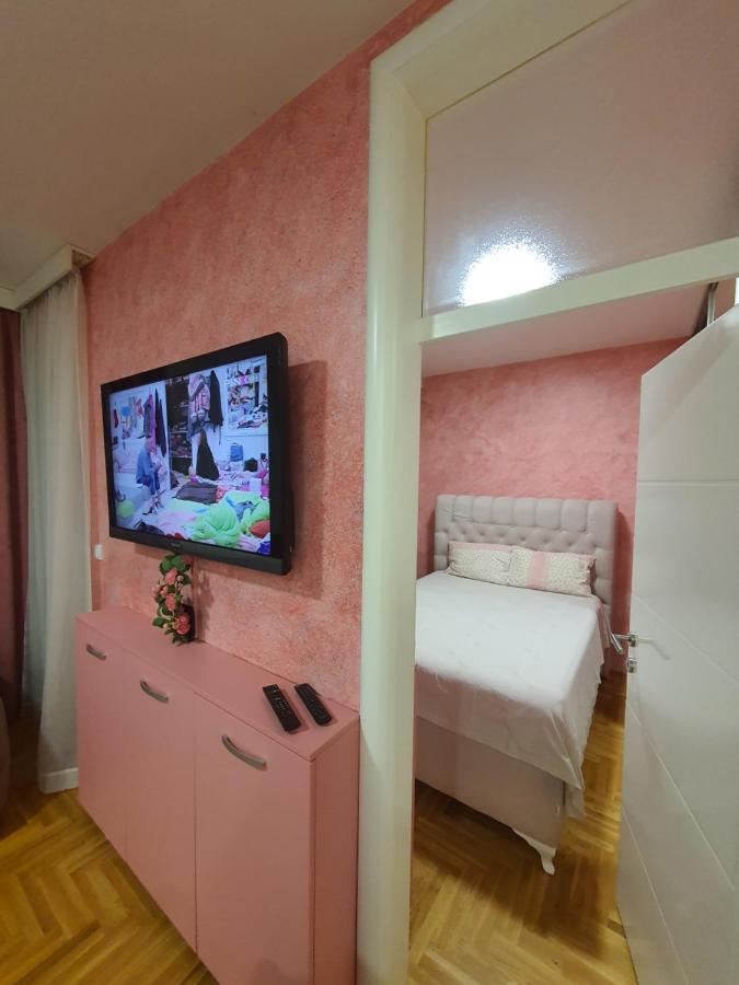 Apartman Kristina, Istocno Sarajevo,Vojvode Radomira Putnika 49F Lukavica Exterior foto